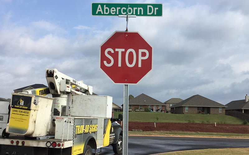 Custom Business Signs Huntsville, AL TravAd Signs